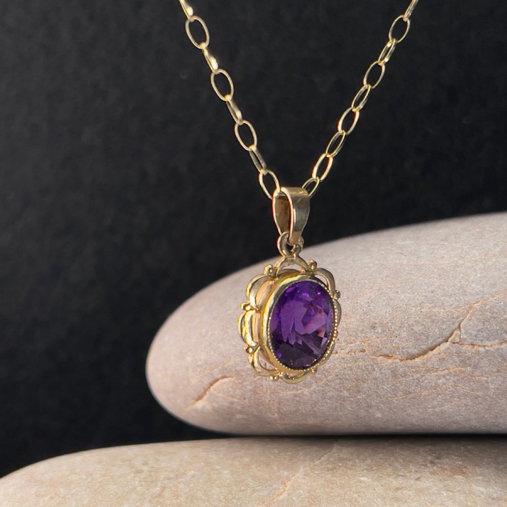 9ct Gold Amethyst Pendant Necklace View II