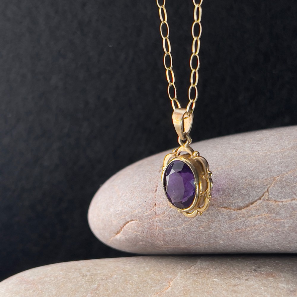 9ct Gold Amethyst Pendant Necklace View V