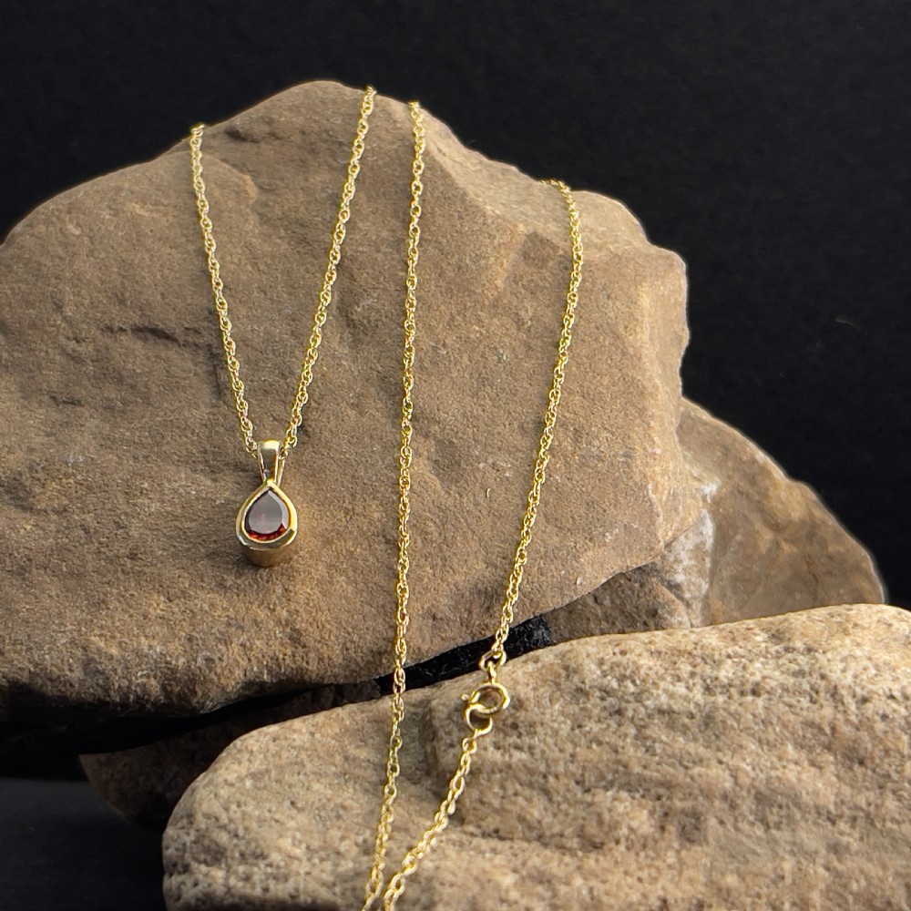 9ct Gold Pear Drop Garnet Pendant Necklace
 View III