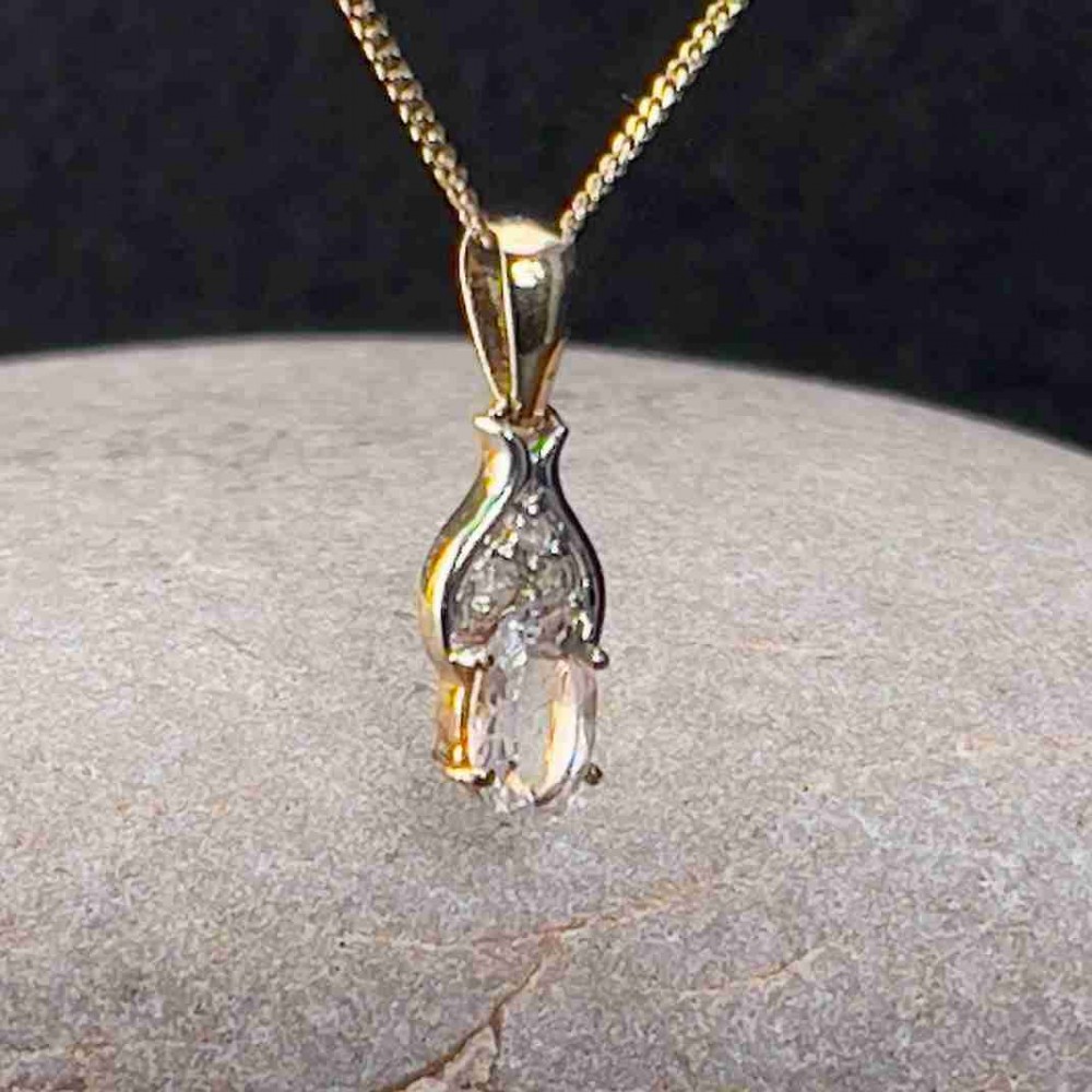 9ct Gold Morganite & Diamond Pendant Necklace