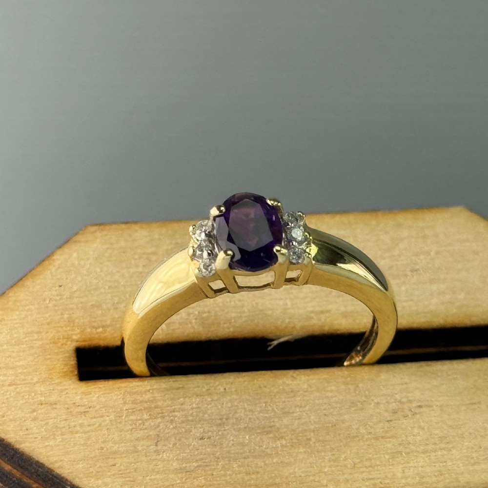 18ct Gold Amethyst & Diamond Cluster Ring View IX