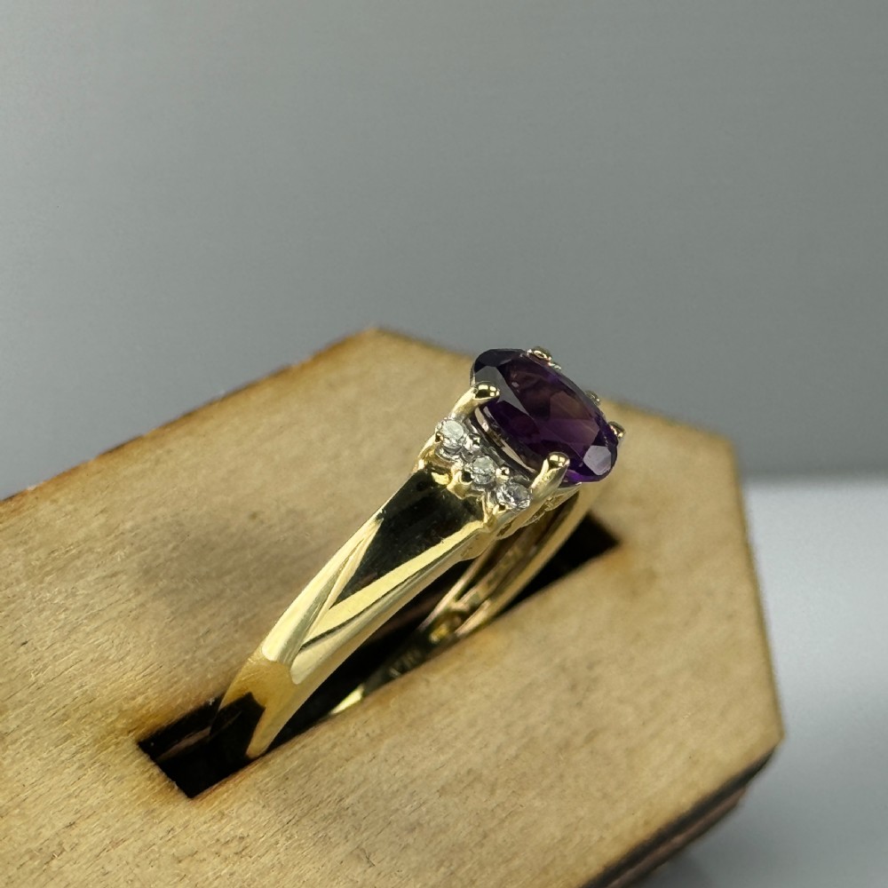 18ct Gold Amethyst & Diamond Cluster Ring View XI
