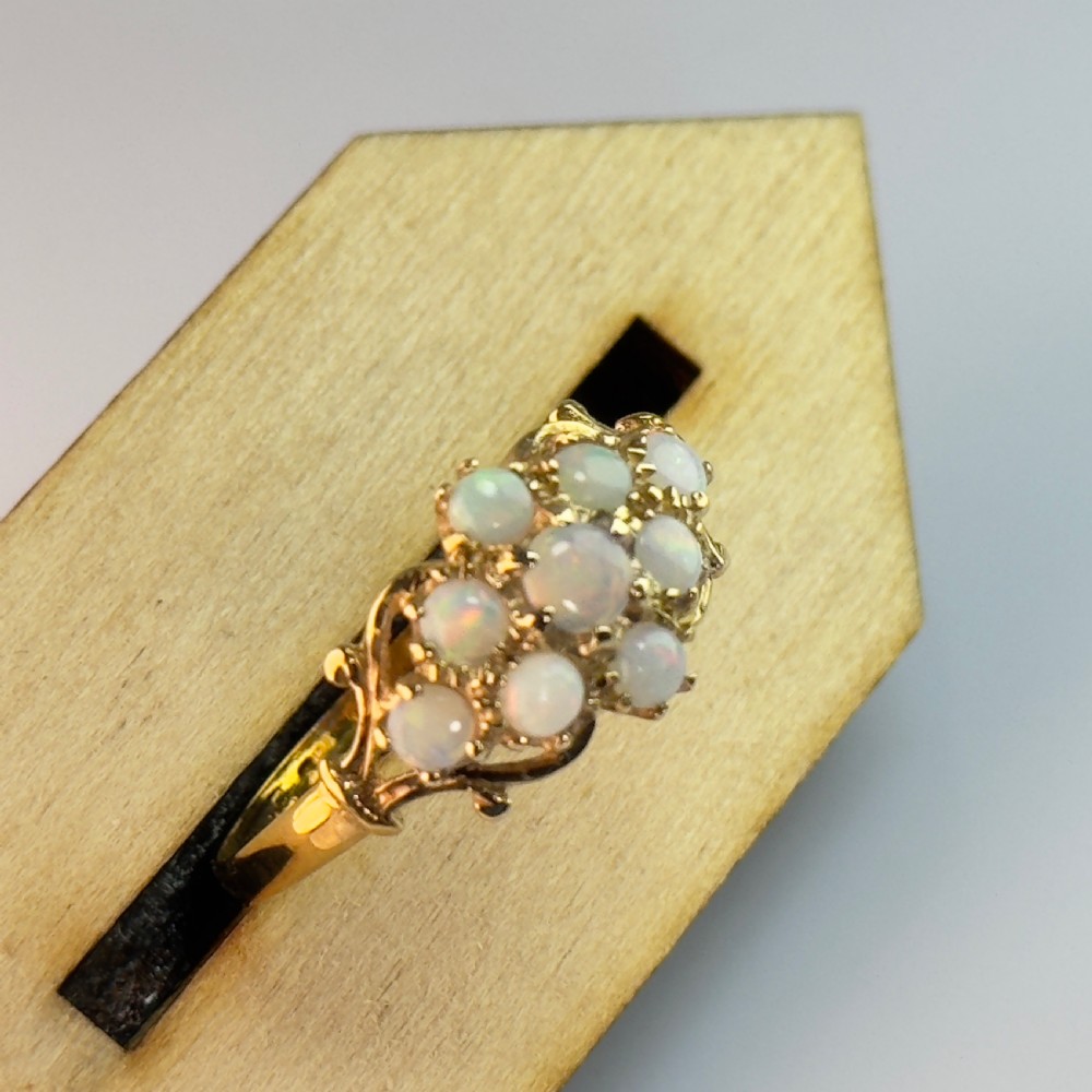 9ct Gold Vintage Opal Cluster Ring View VIII