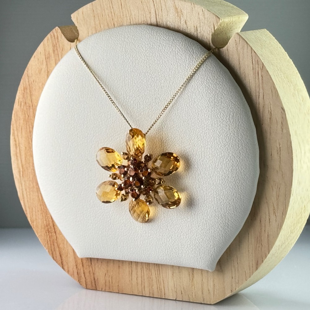 9ct Gold Citrine & Whiskey Quartz Star Pendant Necklace View VI