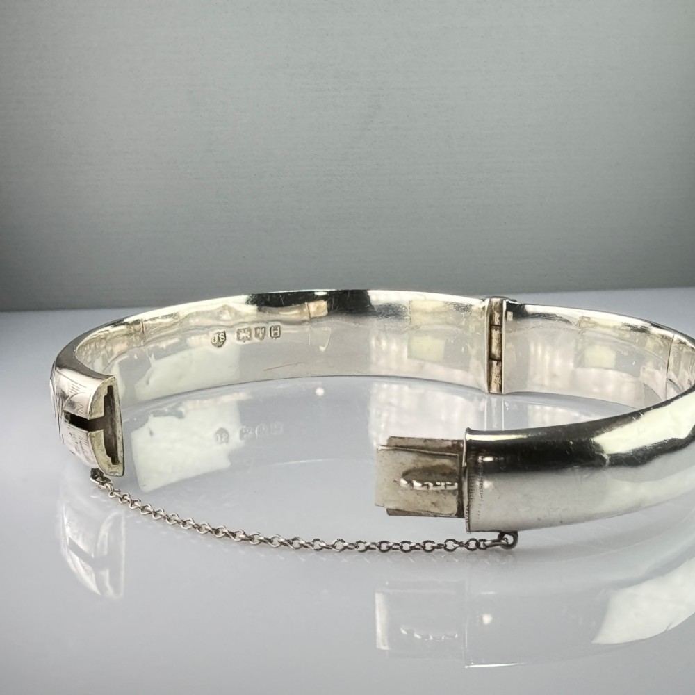 Victorian Silver Scroll Effect Hinged Bangle c.1891 View II