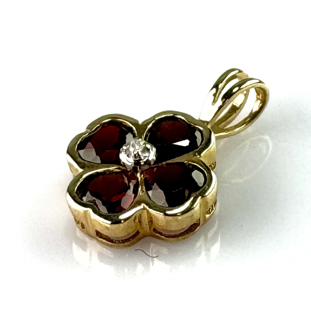 9ct Gold Garnet & Diamond Pendant