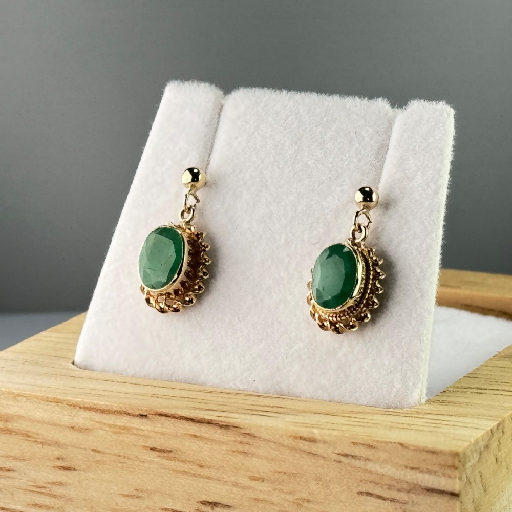 9ct Gold Vintage Oval Cut Emerald Drop Stud Earrings