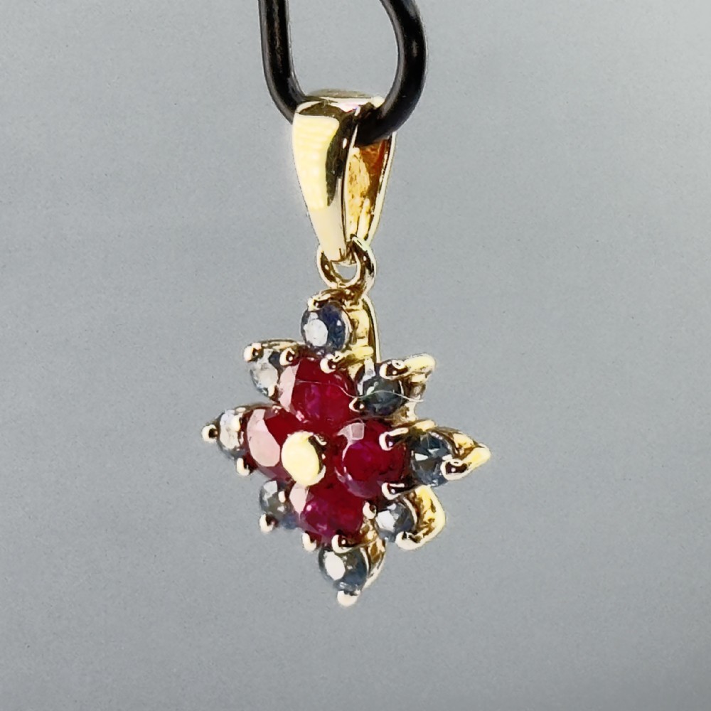 9ct Gold Vintage Ruby & Sapphire Star Pendant