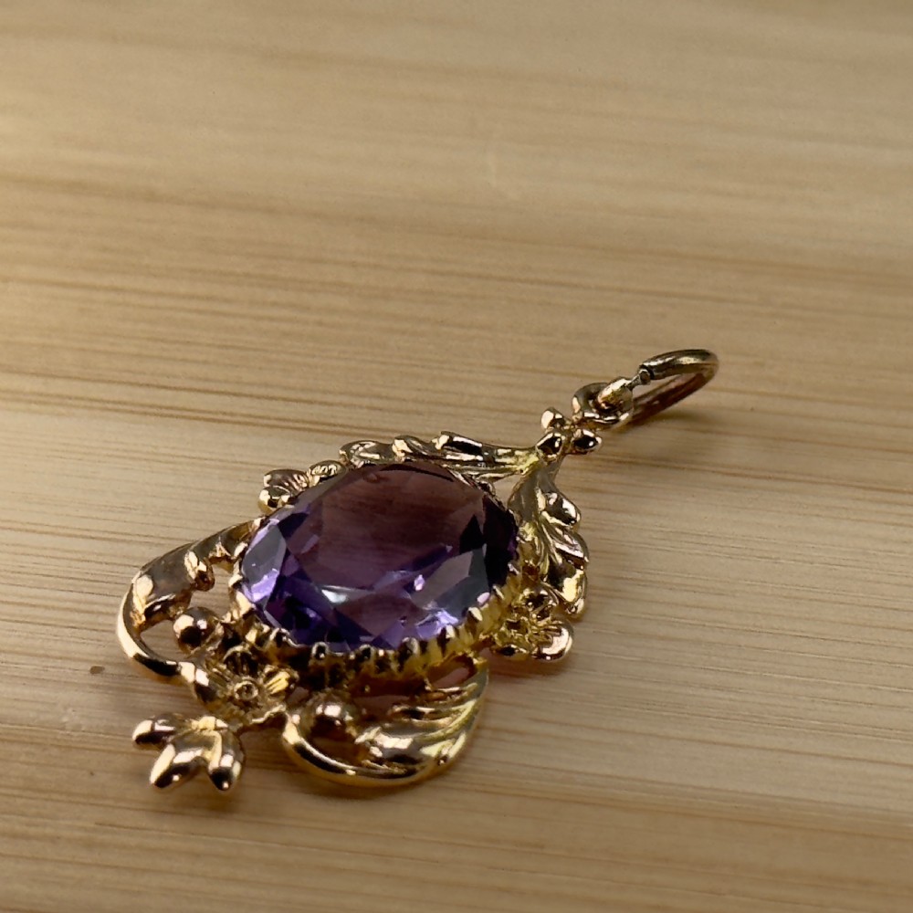 9ct Gold Victorian Large Amethyst Pendant View II