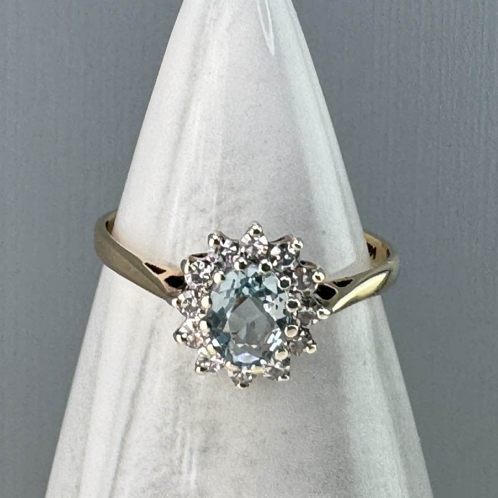 9ct Gold Aquamarine & Diamond Cluster Ring