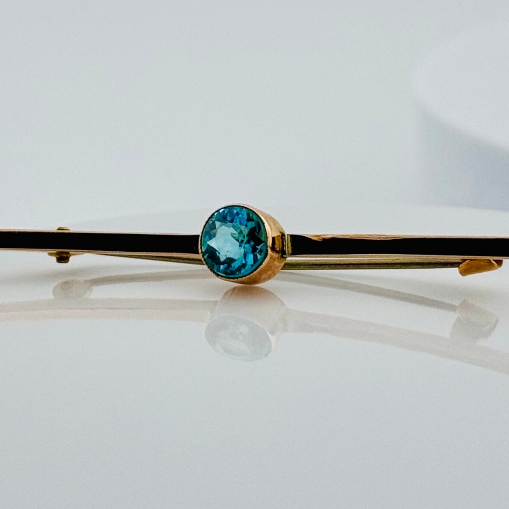 9ct Rose Gold Edwardian Blue Zircon Brooch C. 1910