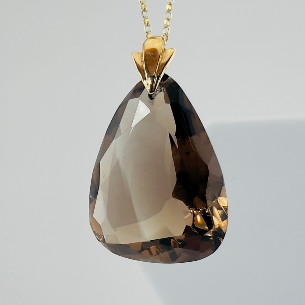 9ct Gold Victorian Extremely Large Smokey Quartz (95.00ct+) Pendant Necklace