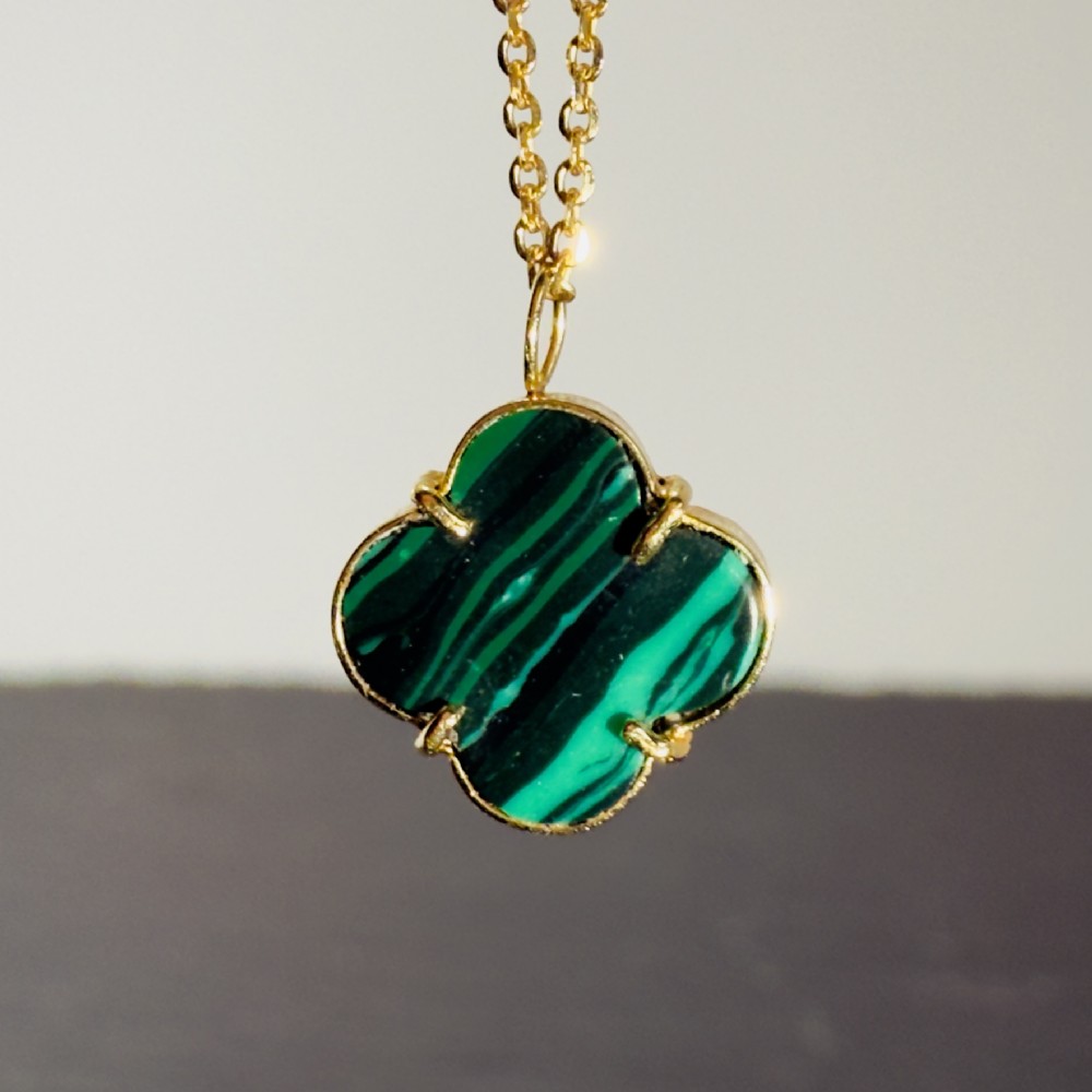 18ct Gold Malachite Clover Pendant Necklace