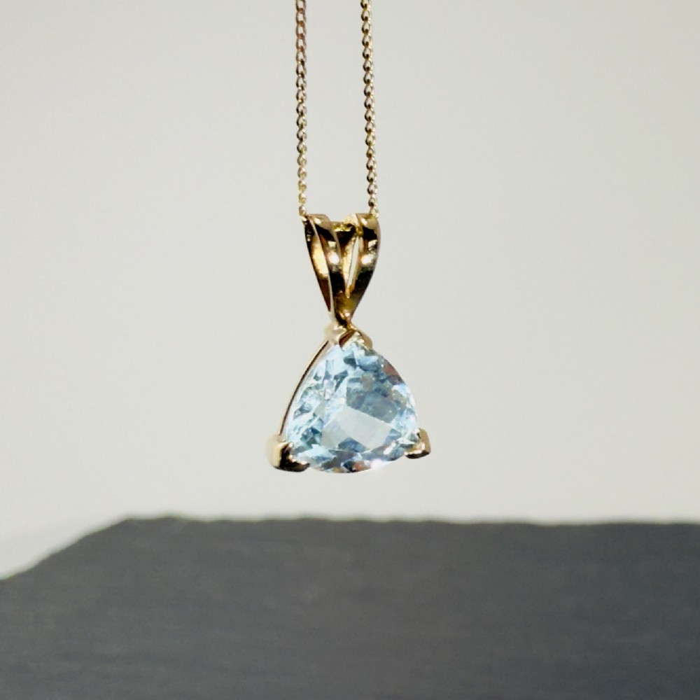 9ct Gold Trillion Cut Aquamarine Pendant Necklace
