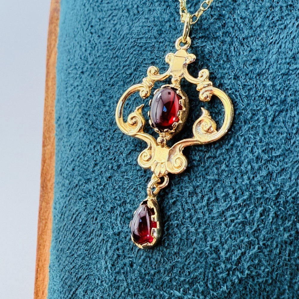 Edwardian 9ct Gold Lavaliere Cabochon Garnet Drop Pendant Necklace