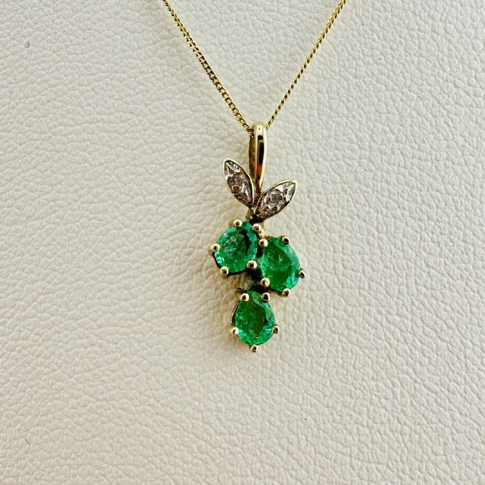 9ct Gold Emerald and Diamond Pendant Necklace