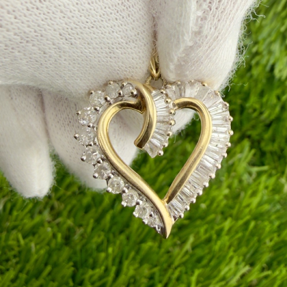 14ct Gold Diamond (1.25ct) Heart Cluster Pendant