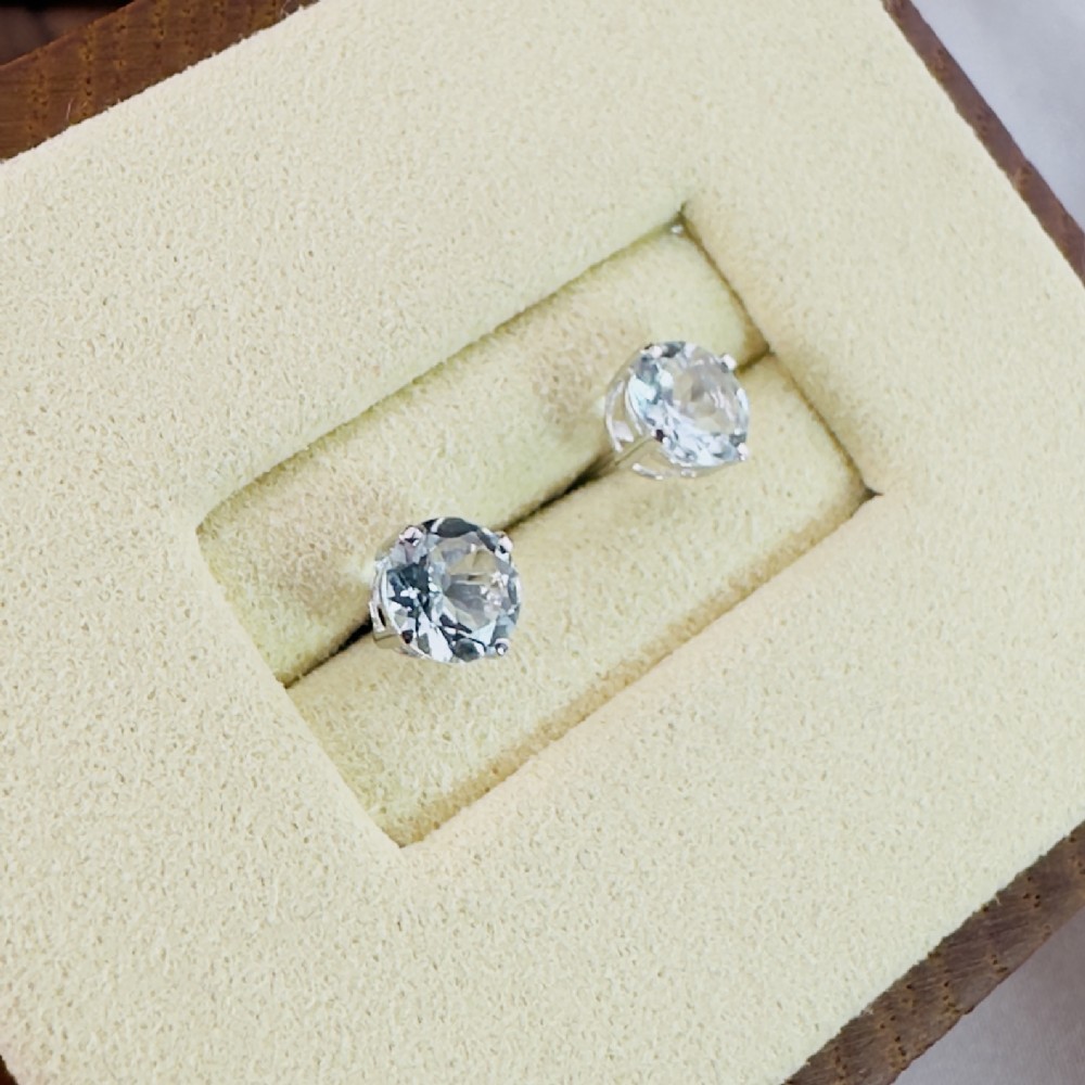 14ct White Gold Aquamarine Stud Earrings
