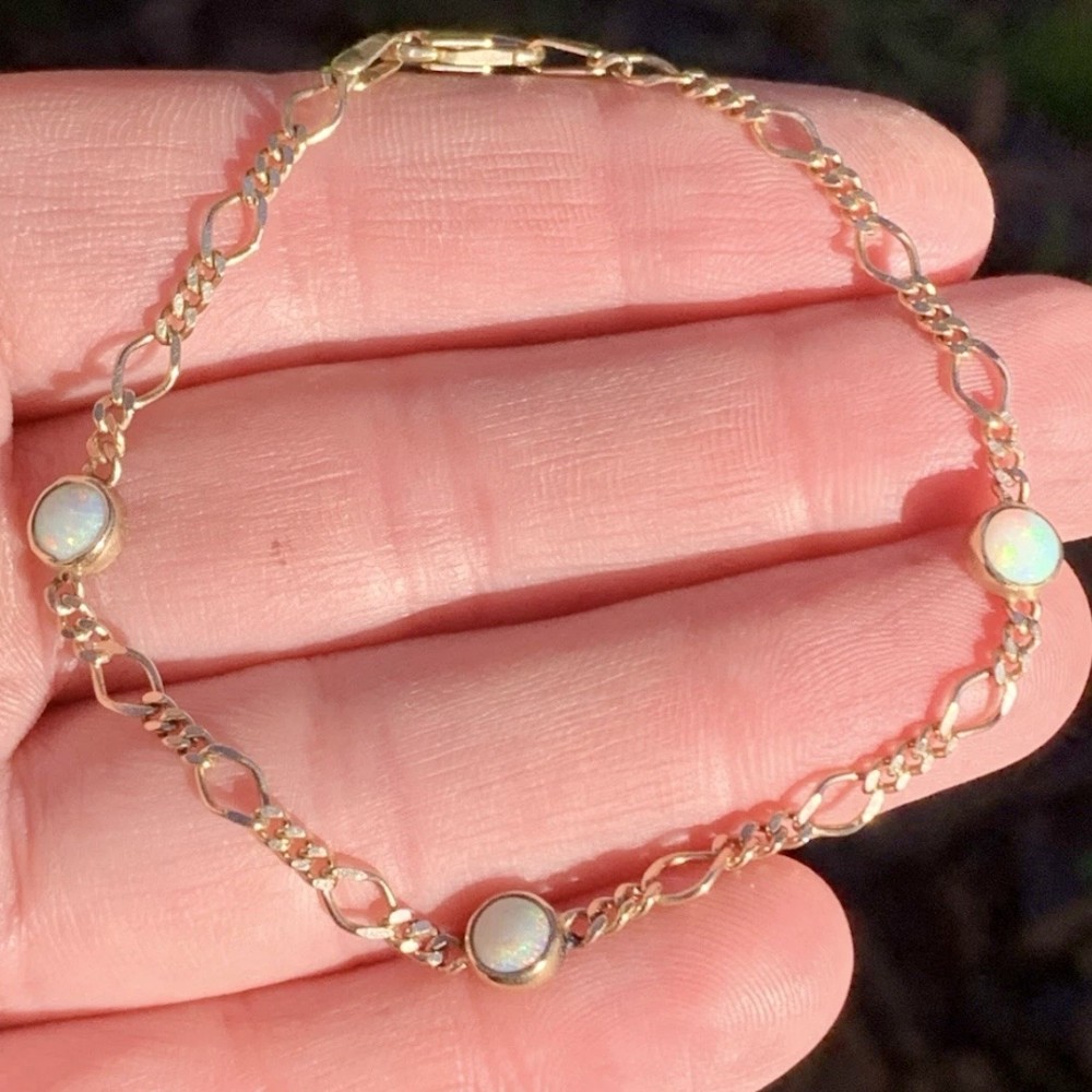 9ct Gold Vintage Trio Opal Bracelet