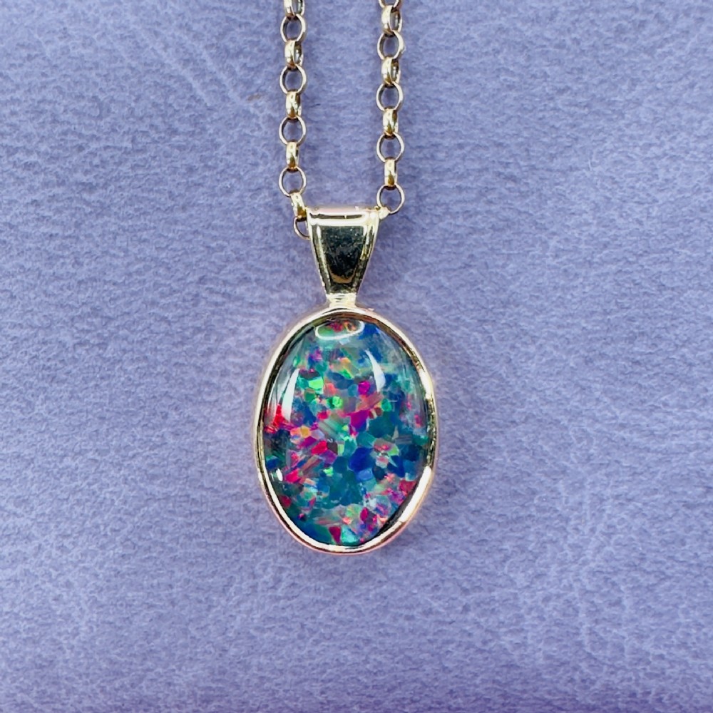 9ct Gold Encased Natural Black Opal (5.50ct) Solitaire Pendant Necklace