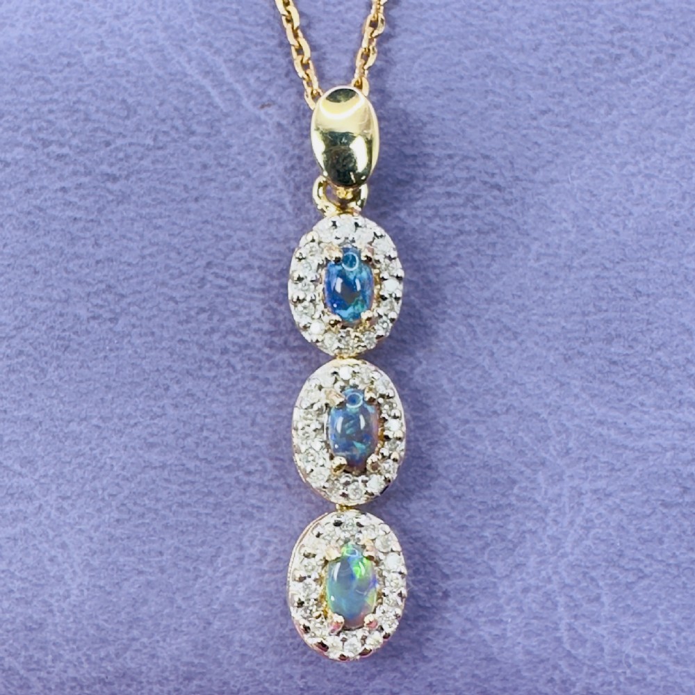 9ct Gold Trio of Black Opal and Diamond Cluster Pendant Necklace 5.8g