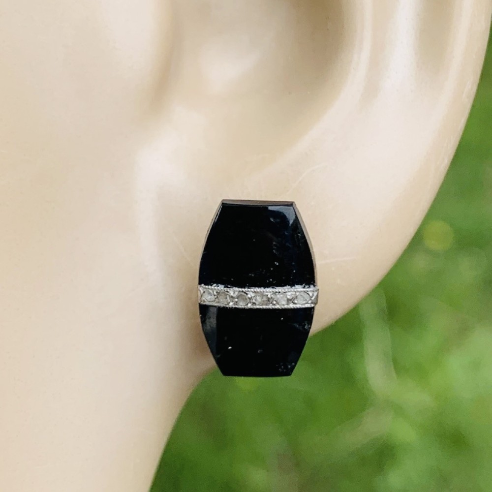 French Art Deco 18ct Gold Onyx & Rose Cut Diamond in Platinum Strip Stud Earring View VII