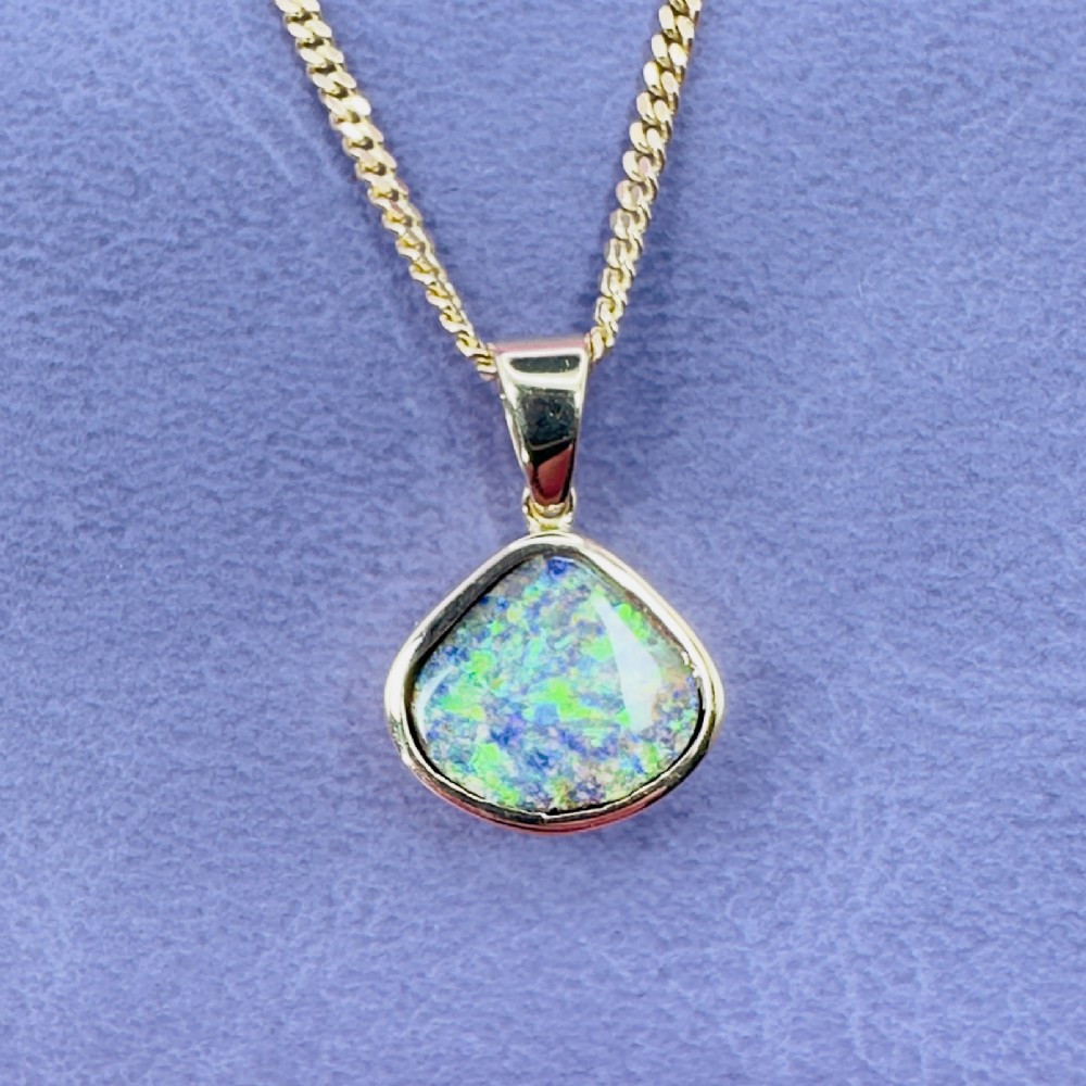 9ct Gold Unusual Shaped Boulder Black Opal Solitaire Pendant Necklace.