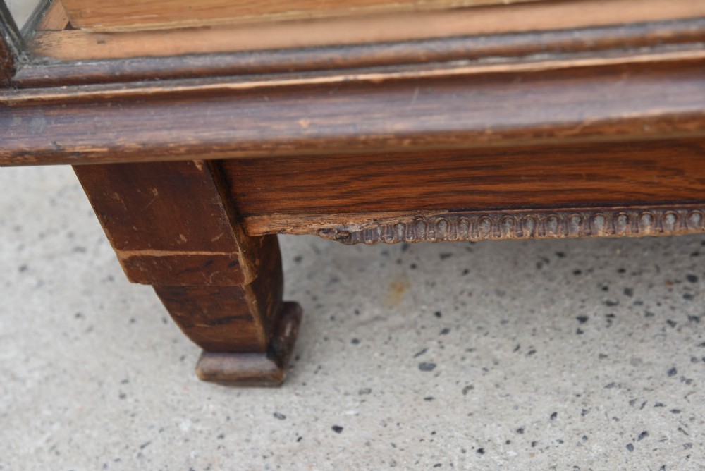 Oak haberdashery shop counter by J LE VINE London View IV
