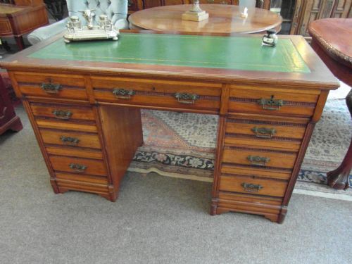 victorian oak leather top writing deskvictorian oak writing desk - CATEGORY: ANTIQUE DESKS - DATED VICTORIAN