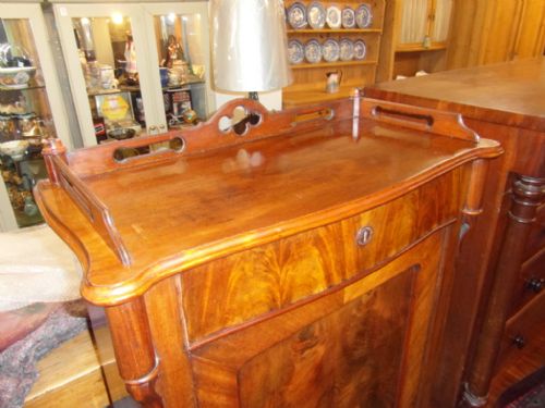 VICTORIAN FLAME MAHOGANY CABINET - ADDITIONAL PHOTO 1