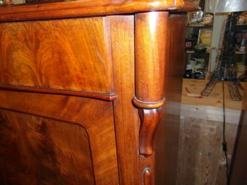 VICTORIAN FLAME MAHOGANY CABINET - ADDITIONAL PHOTO 3