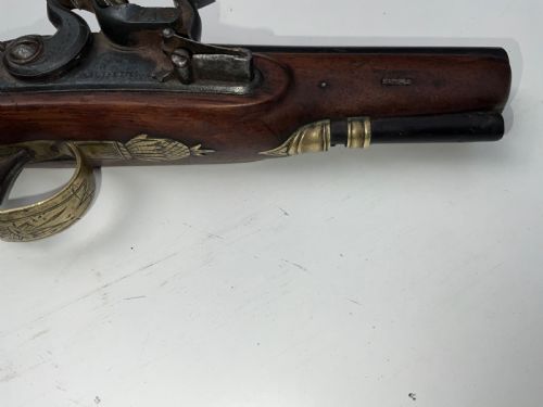 A RARE FLINTLOCK OVERCOAT PISTOL FOR AN INSPECTOR OF MAIL COACHES - ADDITIONAL PHOTO 4