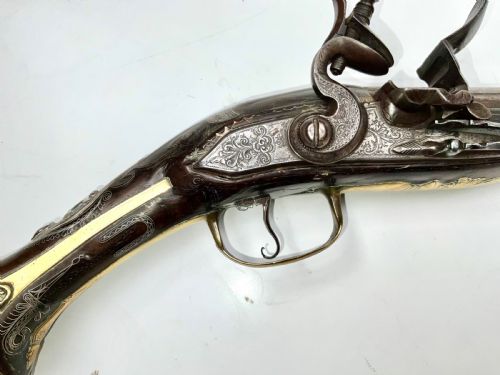 FLINTLOCK PISTOL 1650 - ADDITIONAL PHOTO 4
