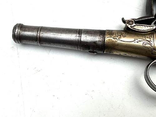 AN 18TH CENTURY FLINTLOCK QUEEN ANNETYPE GREATCOAT PISTOL BY I PARR LONDON - ADDITIONAL PHOTO 3