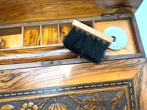 TEMPLE MOUNT CARVED OLIVE WOOD WRITING SLOPE - ADDITIONAL PHOTO 5