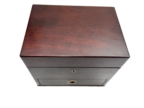 GEORGE III APOTHECARY BOX WITH OUT CONTENTS - ADDITIONAL PHOTO 1
