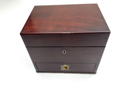 GEORGE III APOTHECARY BOX WITH OUT CONTENTS - ADDITIONAL PHOTO 12