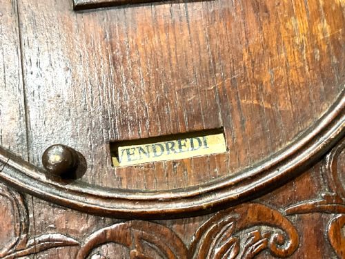 CALENDAR OAK CARVED 18TH CENTURY - ADDITIONAL PHOTO 15