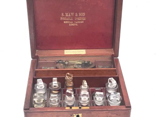 GEORGE III APOTHECARY BOX WITH CONTENTS - ADDITIONAL PHOTO 1