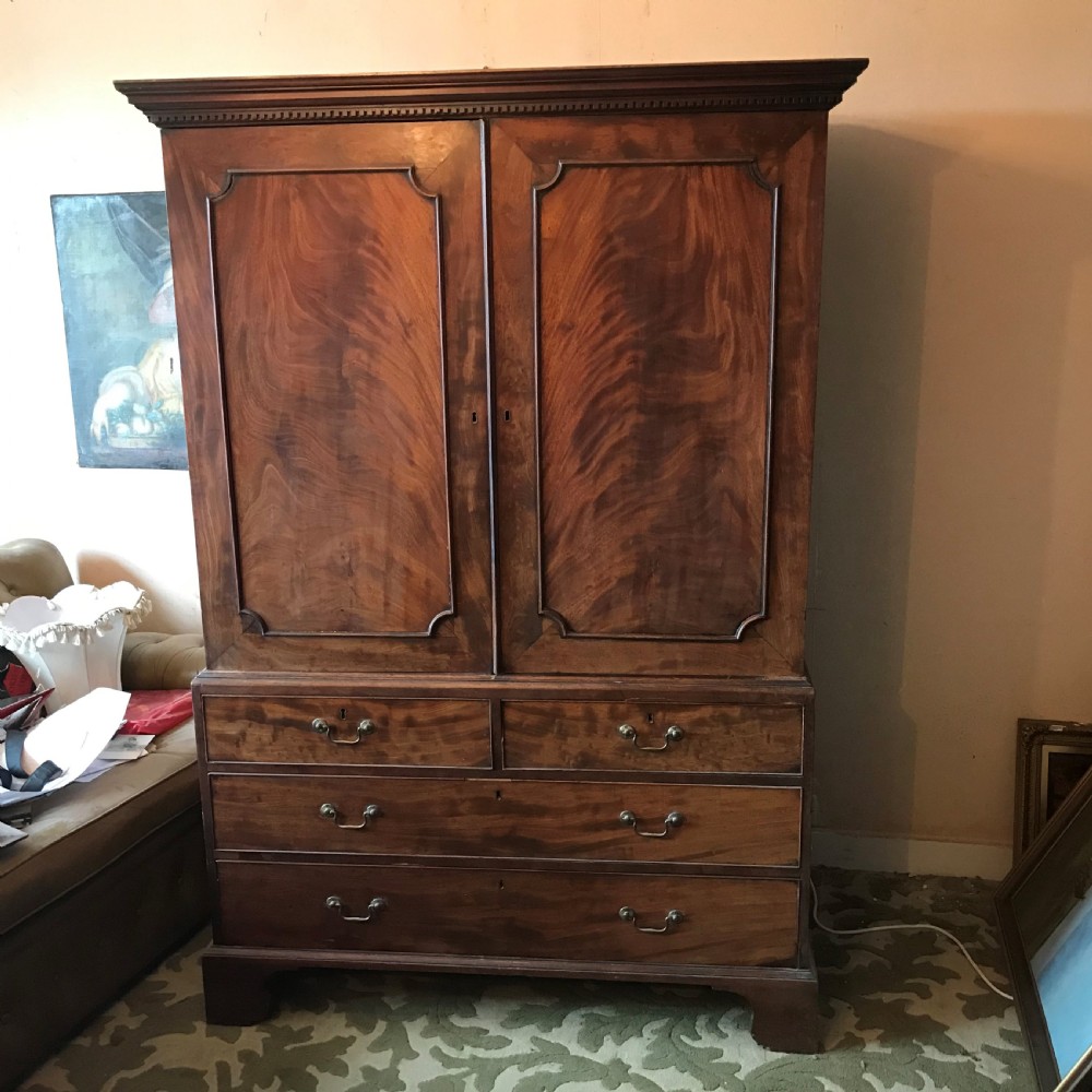 Antique Georgian C1780 figured mahogany Linen press 