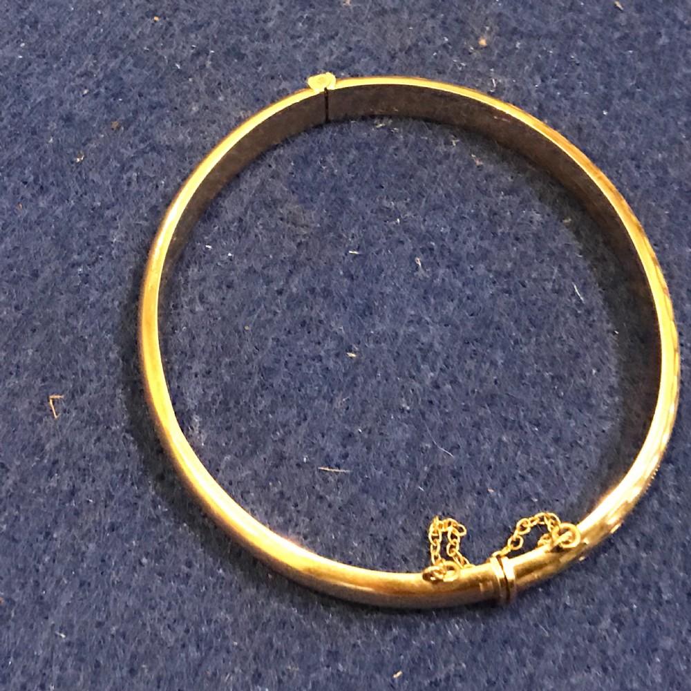 Lady’s 9 ct hallmarked Gold  bracelet  View VII