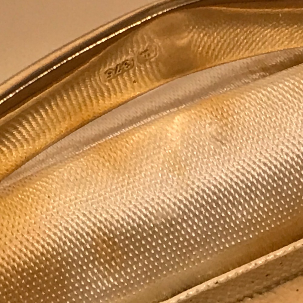 Lady’s 9 ct hallmarked Gold  bracelet  View XI