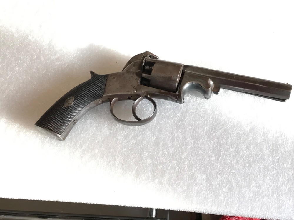 Pistol percussion mid 19th century comes boxed View III