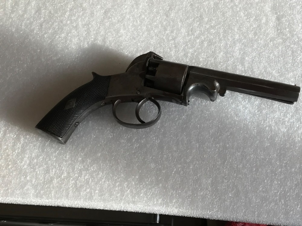 Pistol percussion mid 19th century comes boxed View V