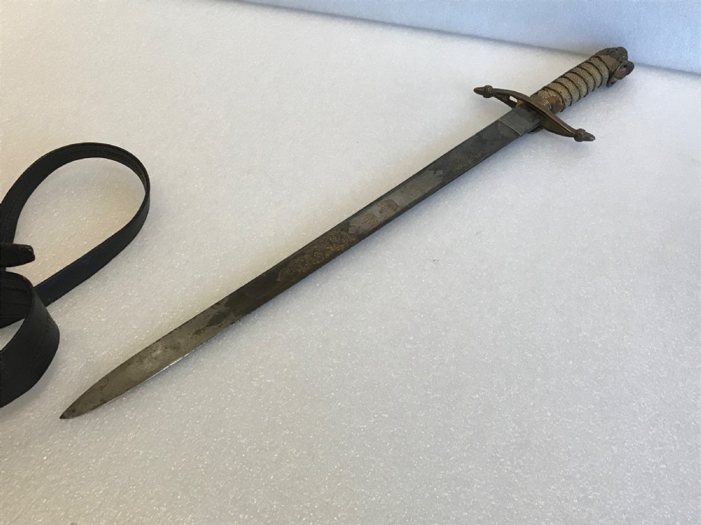 Royal Navy  GRV Officers Sword and belt View VI