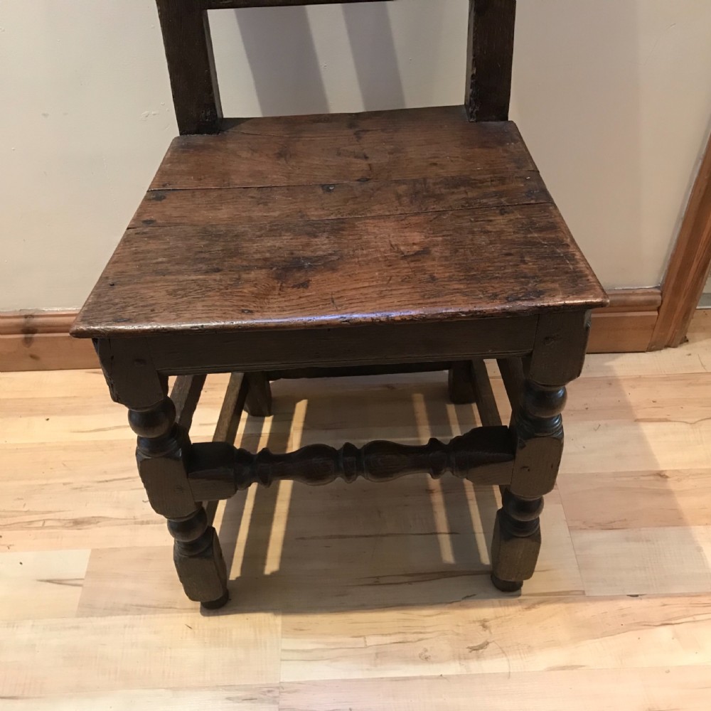 1680’s oak pegged chair View III