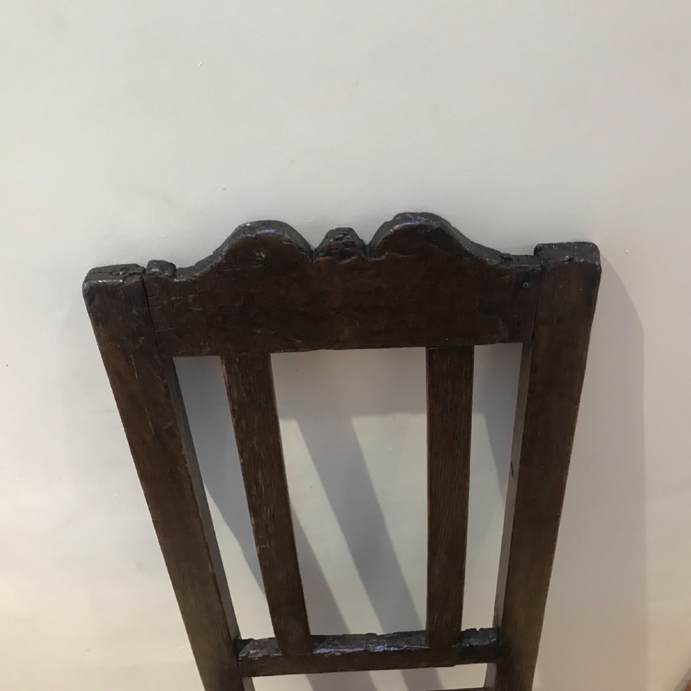 1680’s oak pegged chair View V