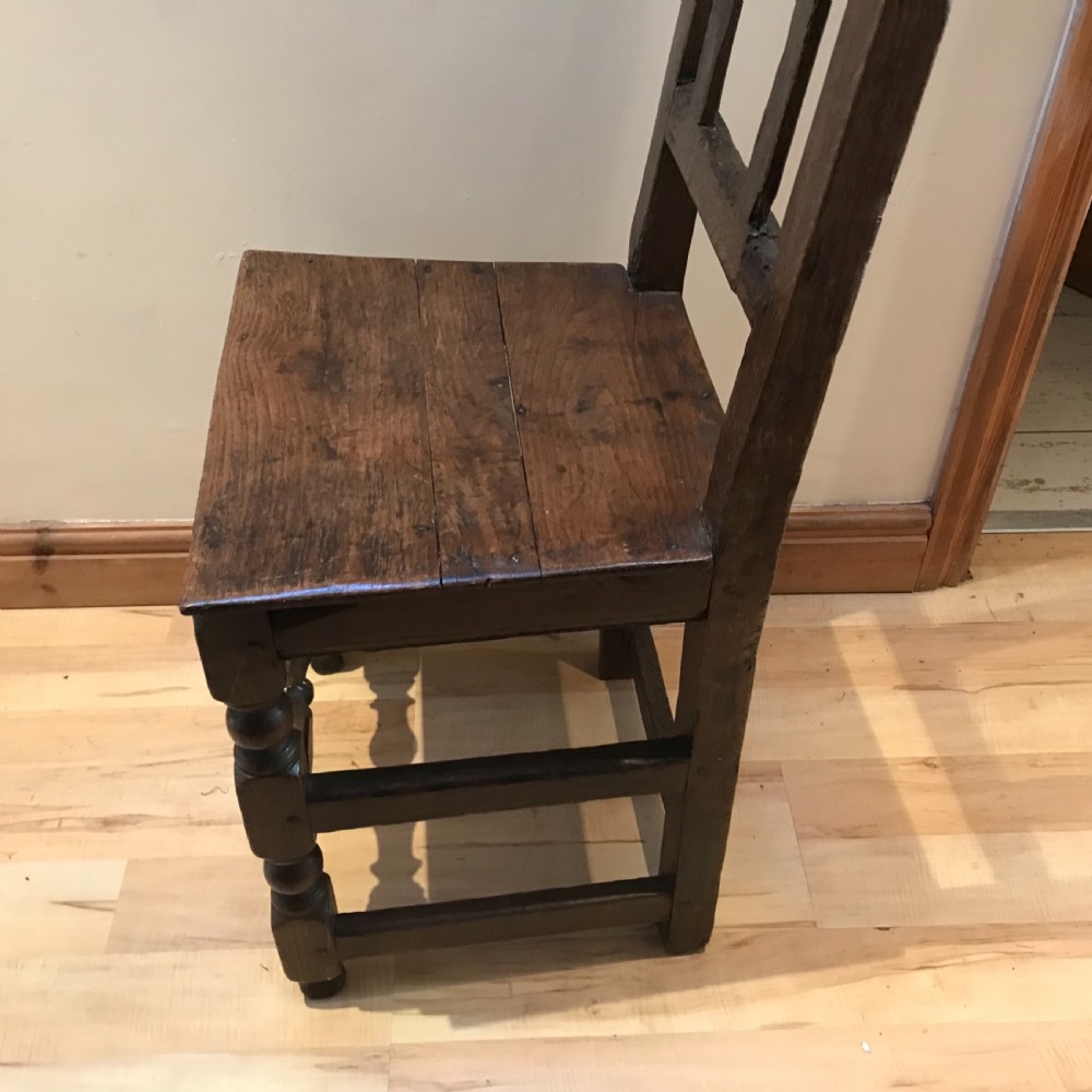 1680’s oak pegged chair View VII