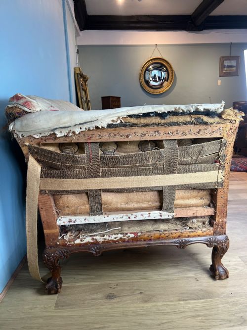HOWARD AND SONS RAMSDEN MODEL SOFA - ADDITIONAL PHOTO 1