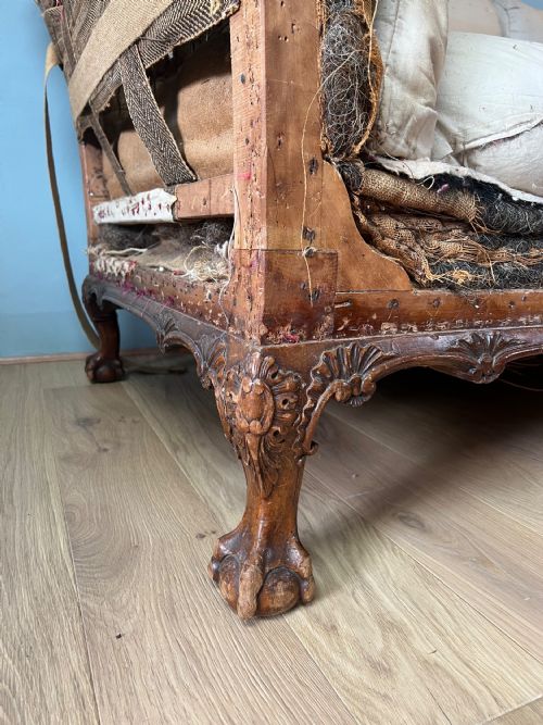 HOWARD AND SONS RAMSDEN MODEL SOFA - ADDITIONAL PHOTO 4